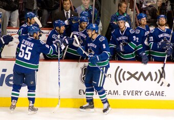 22808111204_avs_v_canucks_crop_340x234