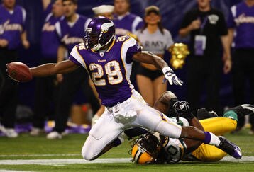 252081109094_packers_v_vikings_feature