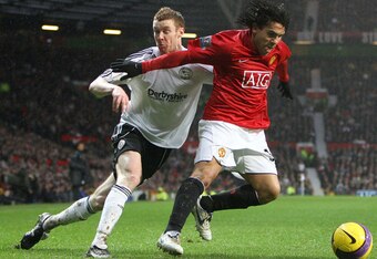 73916270_manchester_united_v_de_crop_340x234