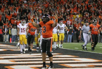 1660809253506_usc_v_oregon_st_feature