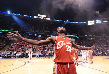 942000000864_11182008_nets_cavs_feature