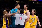 91017001lakersvhornetsdk6_crop_150x100