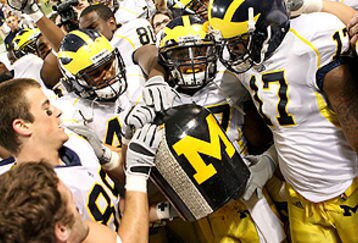 Brownjug-110808_300_feature