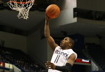 2930034_hartford_v_uconn_crop_340x234