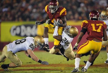007081129480_notre_dame_at_usc_feature