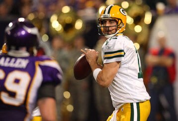 252081109070_packers_v_vikings_feature