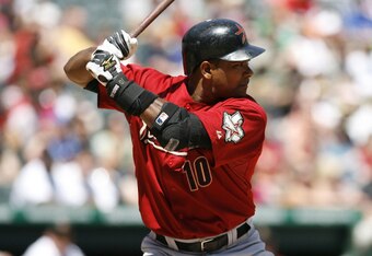 39601255_astros_v_rangers_crop_340x234