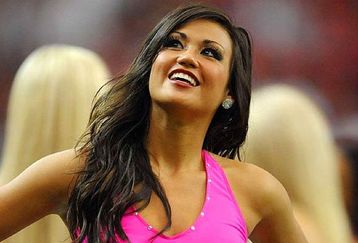 Falcons-cheerleader_feature