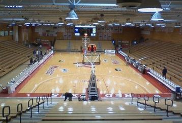 Empty_court_feature