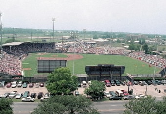 Alex_box_stadium_042408_crop_340x234