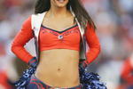 DENVER - OCTOBER 16:  A Denver Broncos cheerleader performs against the New England Patriots at INVESCO Field at Mile High on October 16, 2005 in Denver, Colorado. The Broncos defeated the Pats 28-20. (Photo by Doug Pensinger/Getty Images)