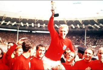 Bobby_moore_crop_340x234