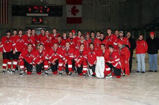 Muhlenberg_team2_crop_310x205