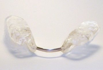 Maher_mouthguard_feature