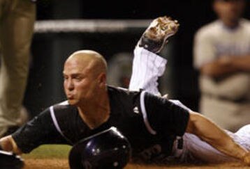 Hollidayfaceplant_feature