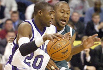 T1_lewisdribbling_feature_feature