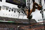 Wrestlemania-xxv-mitb-money-in-_more_feature