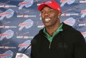 Nfl_bn_owens_203_feature