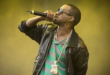 Kanyechannel4stage100807_feature