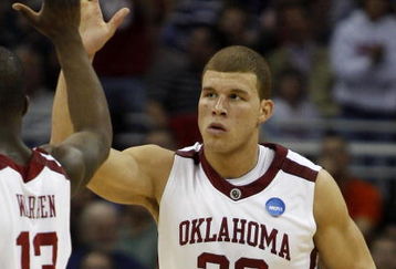 KANSAS CITY, MO - MARCH 19:  Blake Griffin #23 of the Oklahoma Sooners celebrates after a scoring play with teammate Willie Warren #13 in the first half against the Morgan State Golden Bears during the first round of the NCAA Division I Men's Basketball Tournament at the Sprint Center on March 19, 2009 in Kansas City, Missouri.  (Photo by Jamie Squire/Getty Images)