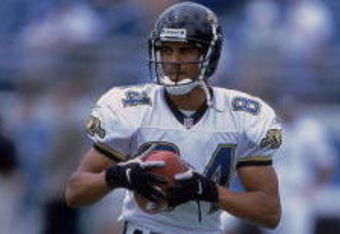 9 Sep 2001:  Sean Dawkins #84 of the Jacksonville Jaguars holds the ball during the game against the Pittsburgh Steelers at Alltel Stadium in Jacksonville, Florida. The Jaguars defeated the Steelers 21-3.Mandatory Credit: Scott Halleran  /Allsport