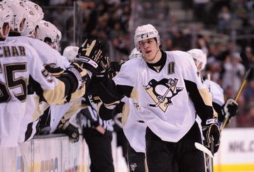 DALLAS - MARCH 01:  Evgeni Malkin #71 of the Pittsburgh Penguins during play against the Dallas Stars at the American Airlines Center on March 1, 2009 in Dallas, Texas.  (Photo by Ronald Martinez/Getty Images)