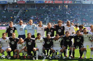 CARSON, CA - MARCH 22: The players of the Los Angeles Galaxy and D. C. United pose for a group photo before the start of the game at the Home Depot Center on March 22, 2009 in Carson, California. (Photo by Robert Laberge/Getty Images)