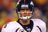 EAST RUTHERFORD, NJ - NOVEMBER 30:  Jay Cutler #6 of the Denver Broncos looks on against the New York Jets on November 30, 2008 at Giants Stadium in East Rutherford, New Jersey.  (Photo by Jim McIsaac/Getty Images)
