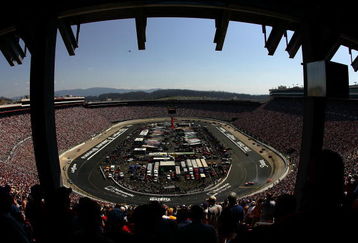 BRISTOL, TN - MARCH 25:  A general view of the track during the NASCAR Nextel Cup Series Food City 500 at Bristol Motor Speedway on March 25, 2007 in Bristol, Tennessee.  (Photo by Harry How/Getty Images)