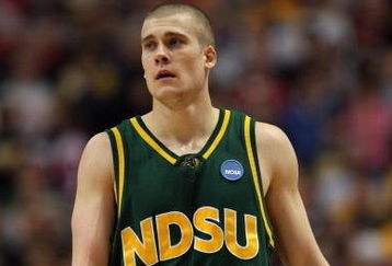 MINNEAPOLIS - MARCH 20:  Ben Woodside #10 of the North Dakota State Bison looks on against the Kansas Jayhawks during the first round of the NCAA Division I Men's Basketball Tournament at the Hubert H. Humphrey Metrodome on March 20, 2009 in Minneapolis, Minnesota. Kansas won 84-74. (Photo by Jonathan Daniel/Getty Images)