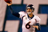 SAN DIEGO - DECEMBER 28:  Quarterback Jay Cutler #6 of the Denver Broncos throws a pass against the San Diego Chargers during the NFL game at Qualcomm Stadium on December 28, 2008 in San Diego, California. The Chargers defeated the Broncos 52--21.  (Photo by Jeff Gross/Getty Images)