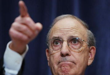 NEW YORK - DECEMBER 13:  Former Senator George J. Mitchell, the lead investigator in Major League Baseball's steroid scandal, points to a reporter while speaking about the release of his committee's findings December 13, 2007 in New York City. Mitchell was expected to name dozens of players linked to performance-enhancing substances.  (Photo by Mario Tama/Getty Images)
