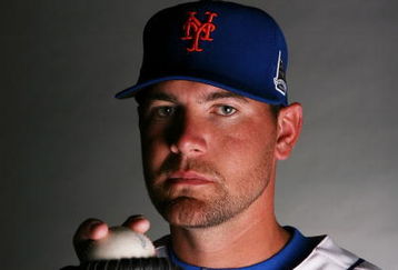 PORT SAINT LUCIE, FL - FEBRUARY 23:  Mike Pelfrey #34 of the New York Mets poses during photo day at Tradition Field on February 23, 2009 in Port Saint Lucie, Florida.  (Photo by Doug Benc/Getty Images)