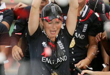 SYDNEY, AUSTRALIA - MARCH 22:  England captain Charlotte Edwards celebrates with team mates and the world cup after winning the ICC Women's World Cup 2009 final match between England and New Zealand at North Sydney Oval on March 22, 2009 in Sydney, Australia.  (Photo by Mark Nolan/Getty Images)