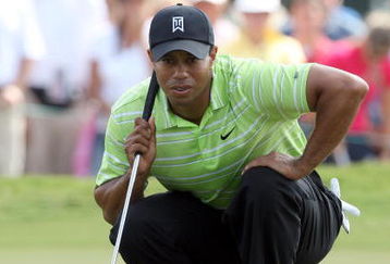 DORAL, FL - MARCH 14:  Tiger Woods of the USA lines up a putt for an eagle at the 1st hole during the third round of the World Golf Championships-CA Championship at the Doral Golf Resort & Spa on March 14, 2009 in Doral, Florida.  (Photo by David Cannon/Getty Images)