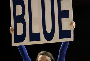 LEXINGTON, KY - FEBRUARY 28:  A Kentucky Wildcats cheerleader is pictured during the SEC game against the LSU Tigers at Rupp Arena on February 28, 2009 in Lexington, Kentucky.  (Photo by Andy Lyons/Getty Images)
