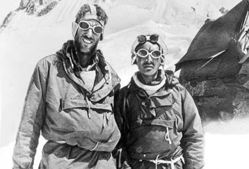 Sir-edmund-hillary_feature