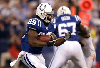 INDIANAPOLIS - DECEMBER 07:  Joseph Addai #29 of the Indianapolis Colts runs the ball against the Cincinnati Bengals at Lucas Oil Stadium on December 7, 2008 in Indianapolis, Indiana.  (Photo by Andy Lyons/Getty Images)