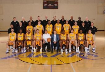 Los_angeles_lakers_2007-2008_te_cropped