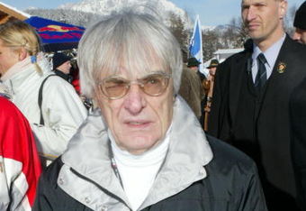 KITZBUEHEL, AUSTRIA - JANUARY 24:  Formula one boss Bernie Ecclestone the men's downhill at the Hahnenkamm Ski Races January 24, 2004 in Kitzbuehel, Austria.  (Photo Sean Gallup/Getty Images)