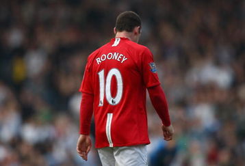 LONDON - MARCH 21:  Wayne Rooney of Manchester United is dejected during the Barclays Premier League match between Fulham and Manchester United at Craven Cottage on March 21, 2009 in London, England.  (Photo by Ryan Pierse/Getty Images)