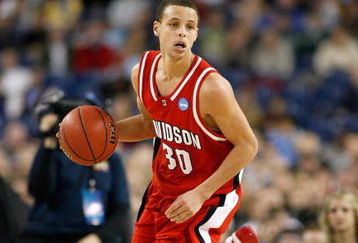 DETROIT - MARCH 30:  Stephen Curry #30 of the Davidson Wildcats brings the ball up court against the Kansas Jayhawks during the Midwest Regional Final of the 2008 NCAA Division I Men's Basketball Tournament at Ford Field on March 30, 2008 in Detroit, Michigan. Kansas won 59-57.  (Photo by Gregory Shamus/Getty Images)