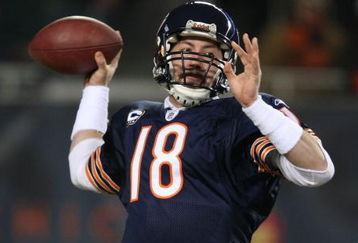 CHICAGO - DECEMBER 22:  Kyle Orton #18 of the Chicago Bears throws a pass against the Green Bay Packers on December 22, 2008 at Soldier Field in Chicago, Illinois. (Photo by Jonathan Daniel/Getty Images)