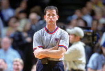 6 Dec 2000:  Referee Tim Donaghy  stands on the court during the game between the New York Knicks and the Dallas Mavericks at the Reunion Arena in Dallas, Texas. The Mavericks defeated the Knicks 94-85.   NOTE TO USER: It is expressly understood that the only rights Allsport are offering to license in this Photograph are one-time, non-exclusive editorial rights. No advertising or commercial uses of any kind may be made of Allsport photos. User acknowledges that it is aware that Allsport is an editorial sports agency and that NO RELEASES OF ANY TYPE ARE OBTAINED from the subjects contained in the photographs.  Mandatory Credit: Ronald Martinez  /Allsport