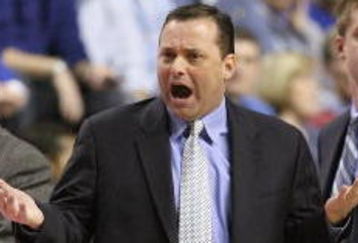 LEXINGTON, KY - JANUARY 21:  Head coach Billy Gillispie of the Kentucky Wildcats reacts to the action during the SEC game against the Auburn Tigers at Rupp Arena on January 21, 2009 in Lexington, Kentucky.  (Photo by Andy Lyons/Getty Images)