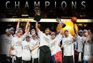 San_antonio_spurs_champions_feature