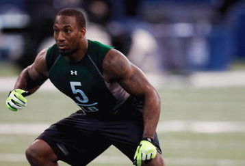 INDIANAPOLIS, IN - FEBRUARY 23:  Linebacker Aaron Curry of Wake Forest runs during the NFL Scouting Combine presented by Under Armour at Lucas Oil Stadium on February 23, 2009 in Indianapolis, Indiana. (Photo by Scott Boehm/Getty Images)