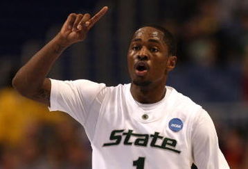 MINNEAPOLIS - MARCH 20:  Kalin Lucas #1 of the Michigan State Spartans calls a play as he brings the ball up court against the Robert Morris Colonials during the first round of the NCAA Division I Men's Basketball Tournament at the Hubert H. Humphrey Metrodome on March 20, 2009 in Minneapolis, Minnesota.  (Photo by Jonathan Daniel/Getty Images)