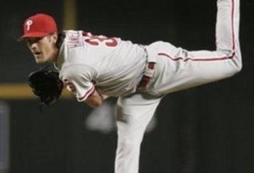 Hamels_feature