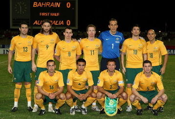 AL MANAMHA, BAHRAIN - NOVEMBER 19: The Australian team line up prior to the Group A 2010 FIFA World Cup qualifier match between Bahrain and the Australian Socceroos at the Bahrain National Stadium on November 19, 2008 in Al Manamha, Bahrain.  (Photo by Robert Cianflone/Getty Images)